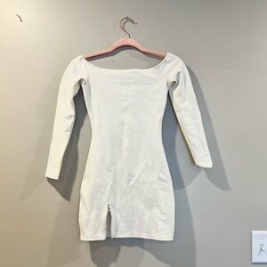 Superdown Cream Off-Shoulder Dress